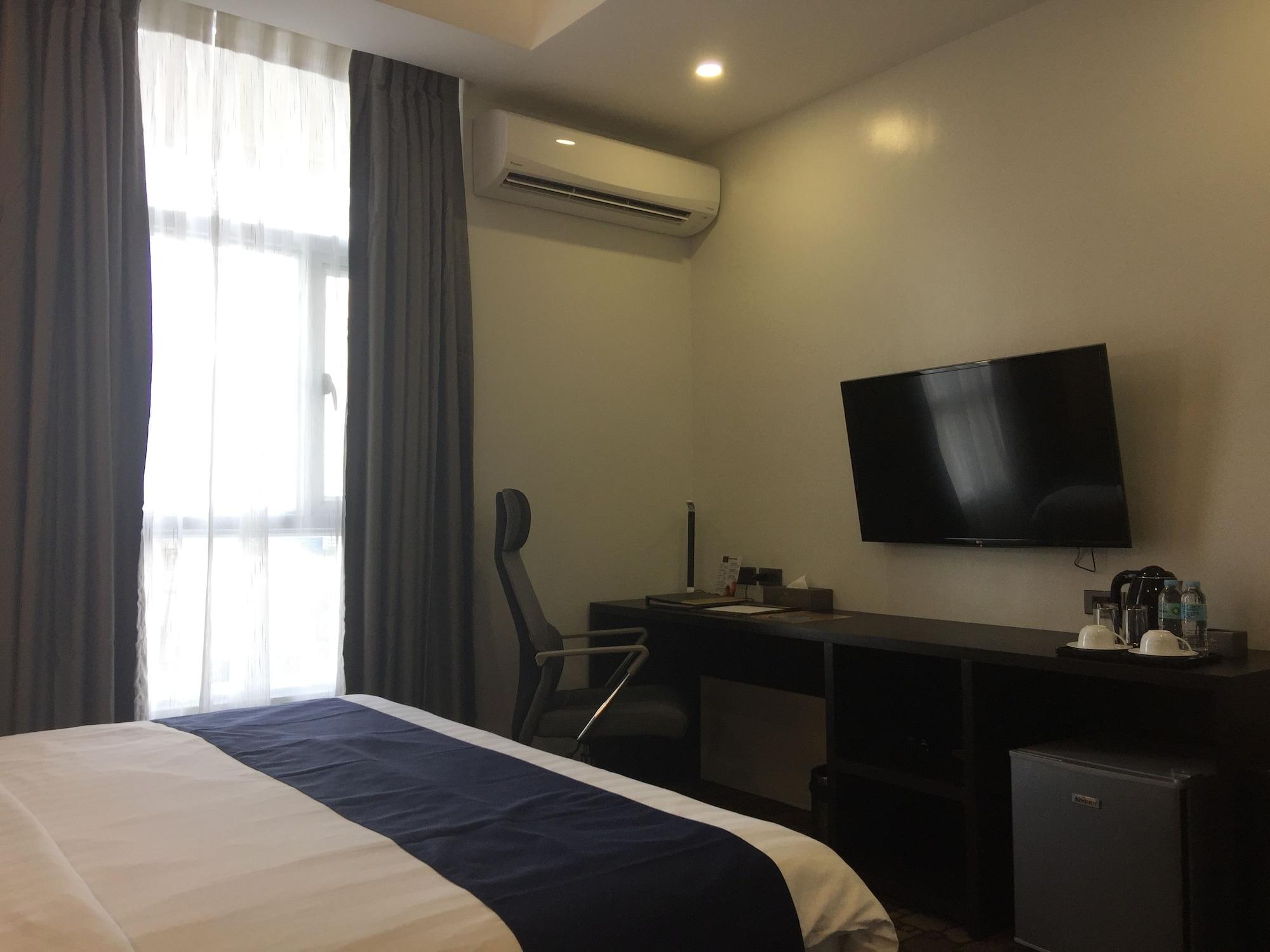 Mezzo Hotel Себу Экстерьер фото