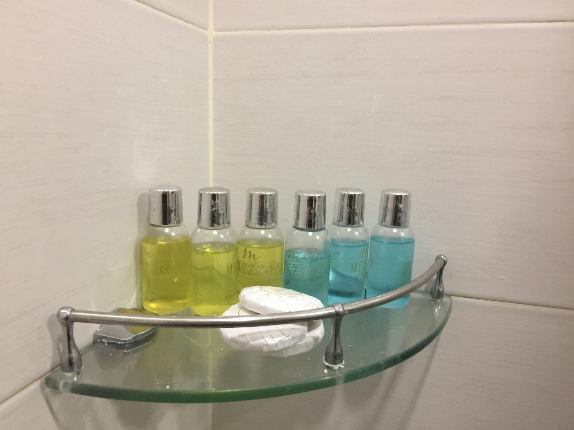 Mezzo Hotel Себу Экстерьер фото