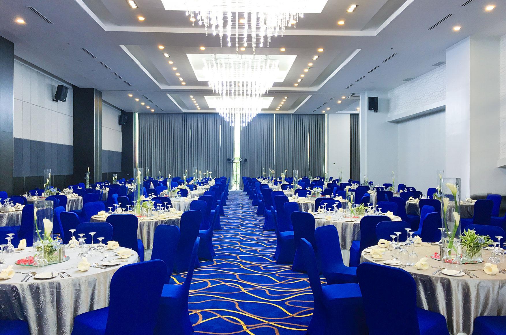 Mezzo Hotel Себу Экстерьер фото