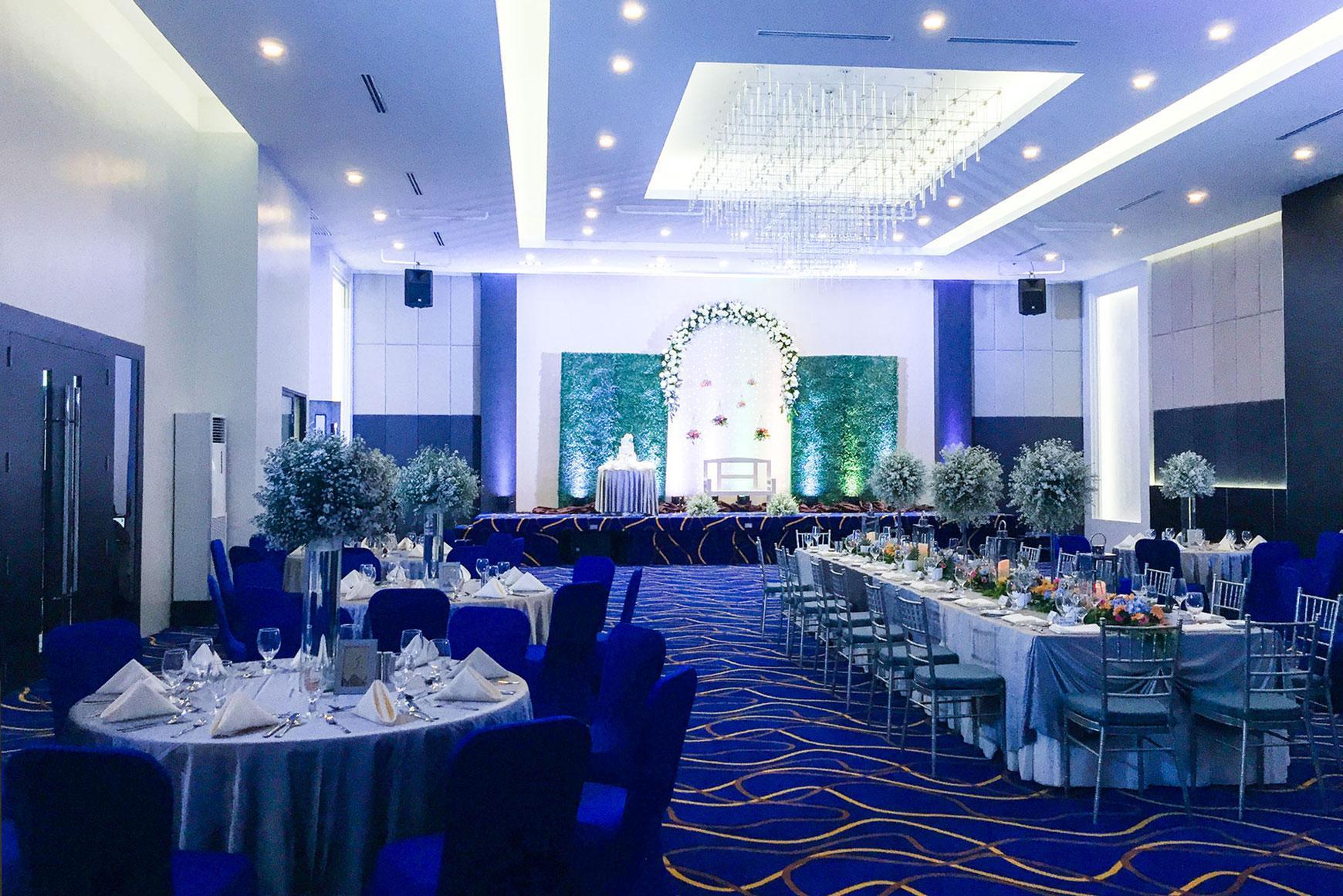 Mezzo Hotel Себу Экстерьер фото