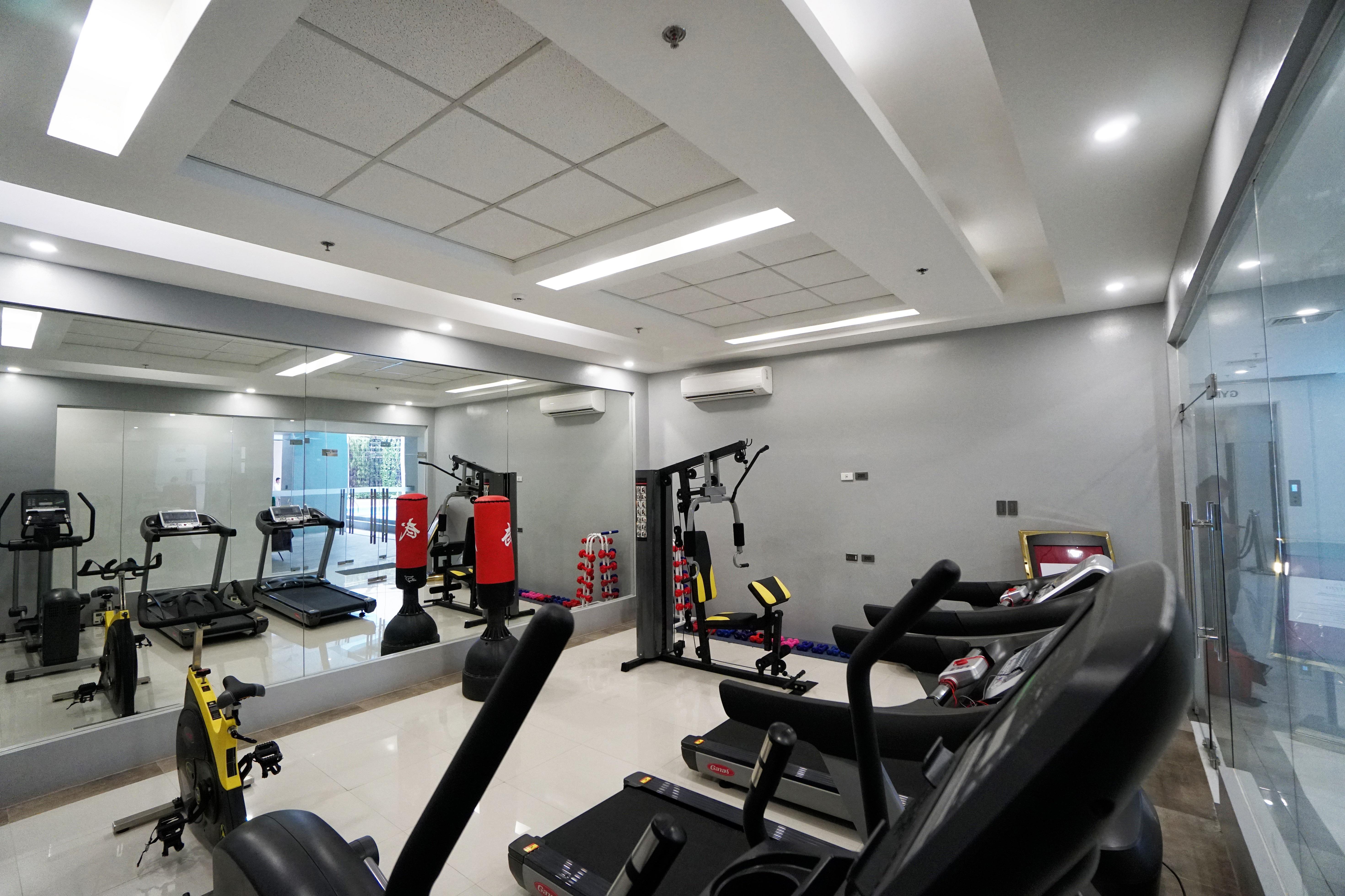 Mezzo Hotel Себу Экстерьер фото