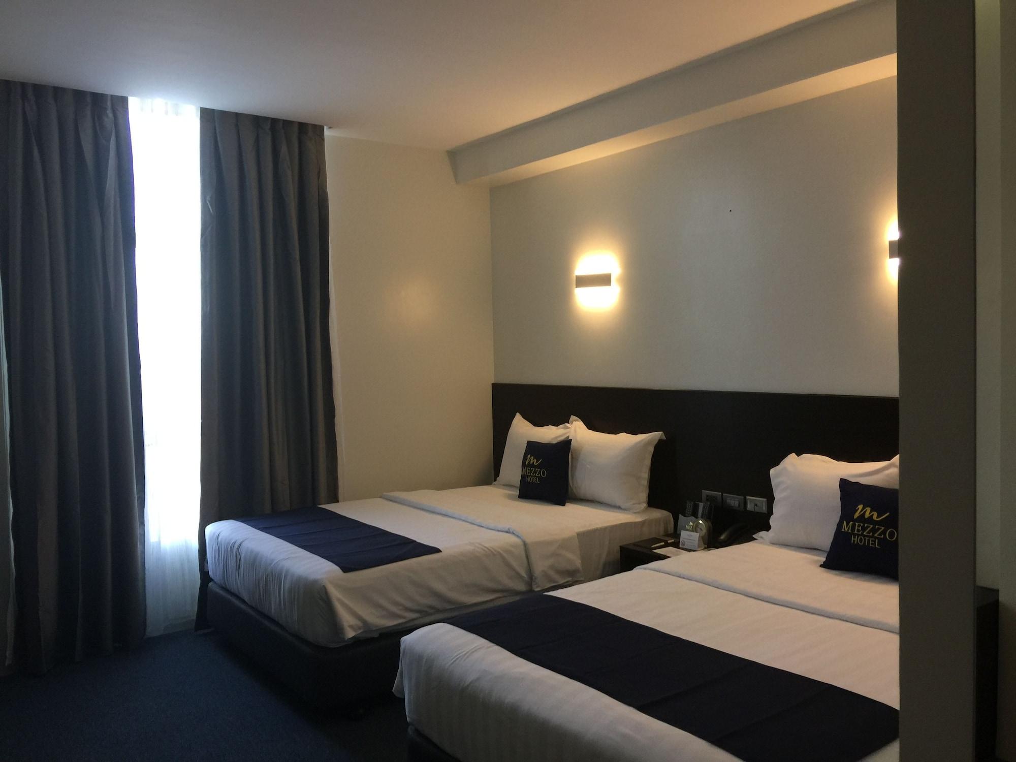 Mezzo Hotel Себу Экстерьер фото