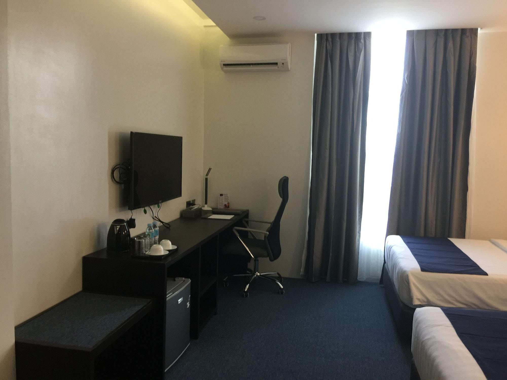 Mezzo Hotel Себу Экстерьер фото